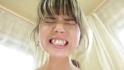 ស្ត្រី​រៀបការ​បង្ហាញ​សុដន់​ធម្មជាតិ​ទាំង​អស់